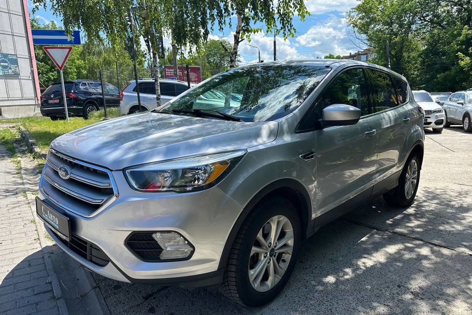 Продам Ford Escape SE 2017 года в Черновцах
