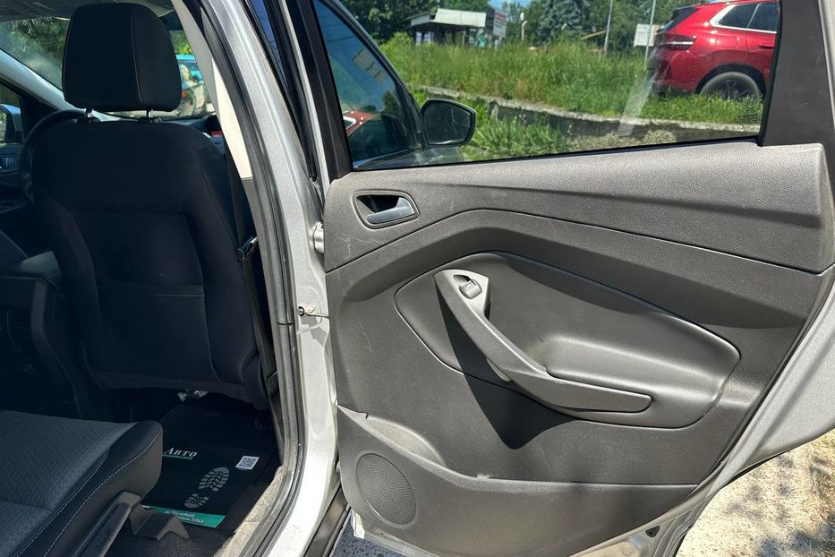Продам Ford Escape SE 2017 года в Черновцах