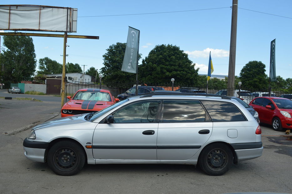Продам Toyota Avensis  Wagon  2001 года в Одессе