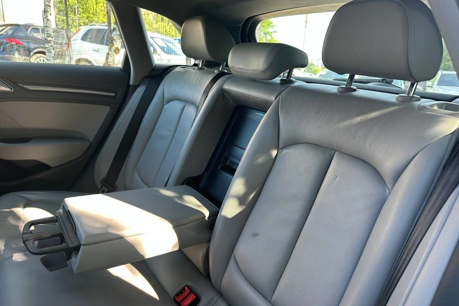 Продам Audi A3  e-tron  2017 года в Черновцах