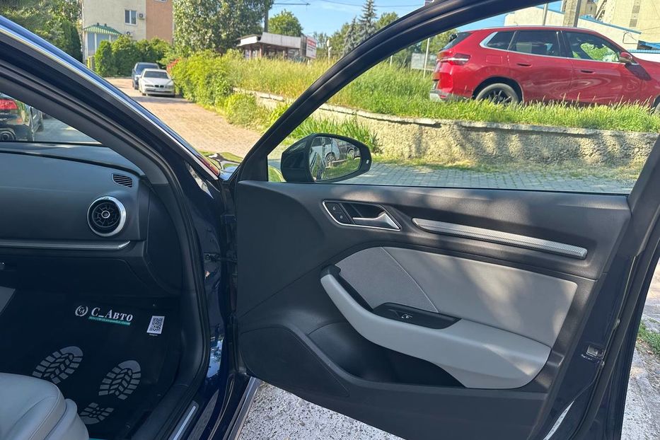 Продам Audi A3  e-tron  2017 года в Черновцах