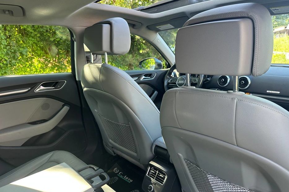 Продам Audi A3  e-tron  2017 года в Черновцах