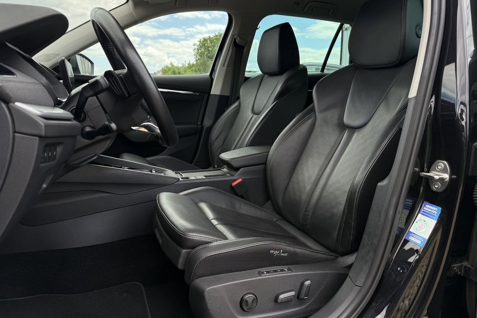 Продам Skoda Octavia А8 2.0 TDI 150 к.с ШКІРА МАСАЖ 2022 года в Львове