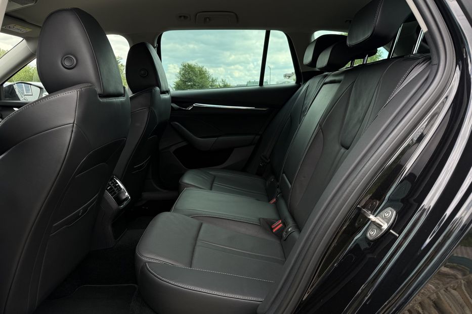 Продам Skoda Octavia А8 2.0 TDI 150 к.с ШКІРА МАСАЖ 2022 года в Львове