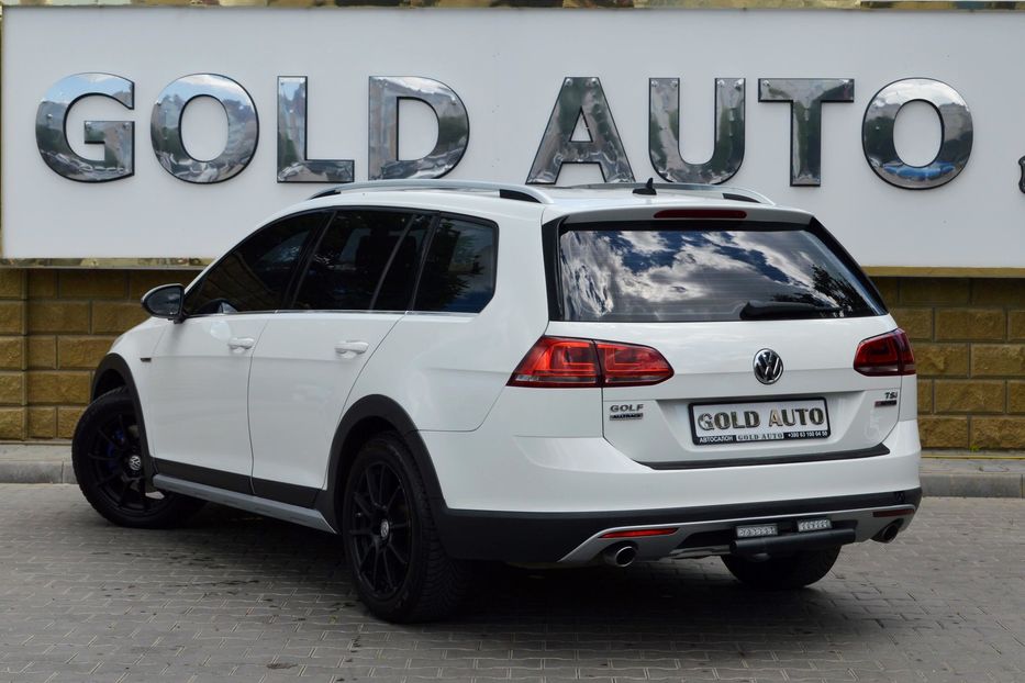 Продам Volkswagen Golf VII Alltrack 2016 года в Одессе