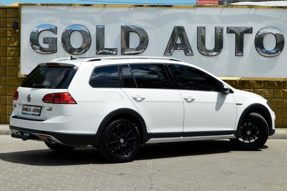 Продам Volkswagen Golf VII Alltrack 2016 года в Одессе
