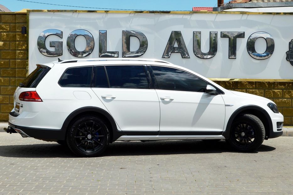 Продам Volkswagen Golf VII Alltrack 2016 года в Одессе