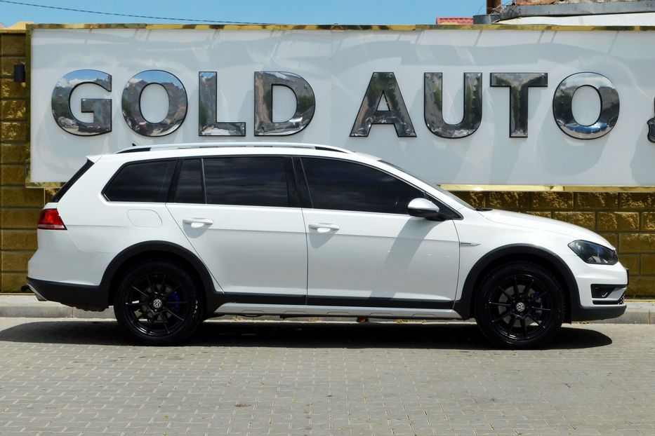 Продам Volkswagen Golf VII Alltrack 2016 года в Одессе