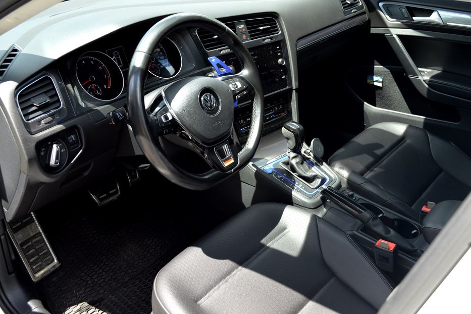 Продам Volkswagen Golf VII Alltrack 2016 года в Одессе