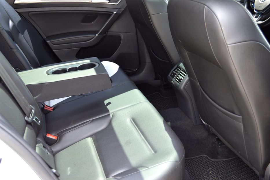 Продам Volkswagen Golf VII Alltrack 2016 года в Одессе