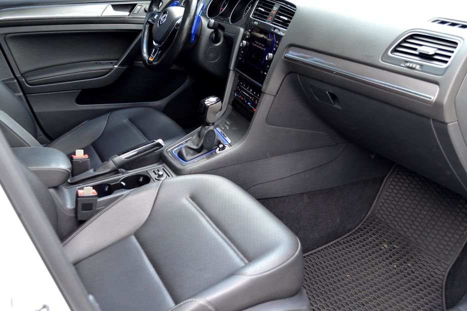 Продам Volkswagen Golf VII Alltrack 2016 года в Одессе