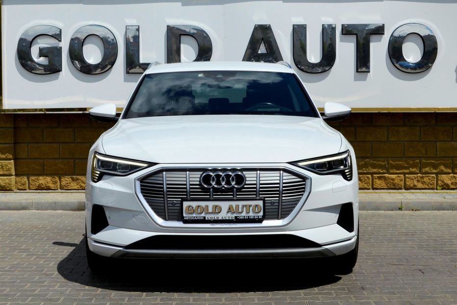 Продам Audi E-Tron 55 Quattro 2019 года в Одессе