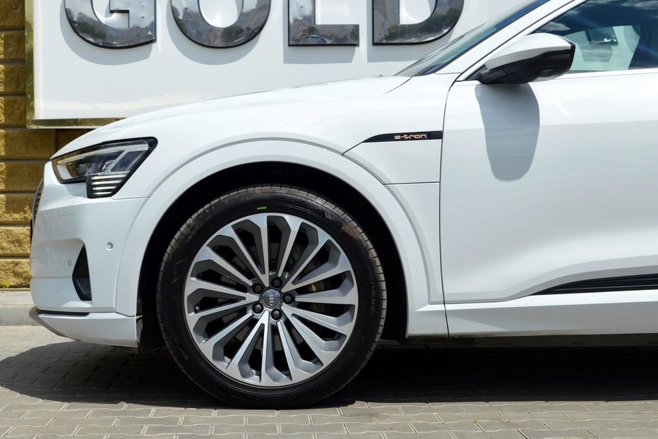 Продам Audi E-Tron 55 Quattro 2019 года в Одессе