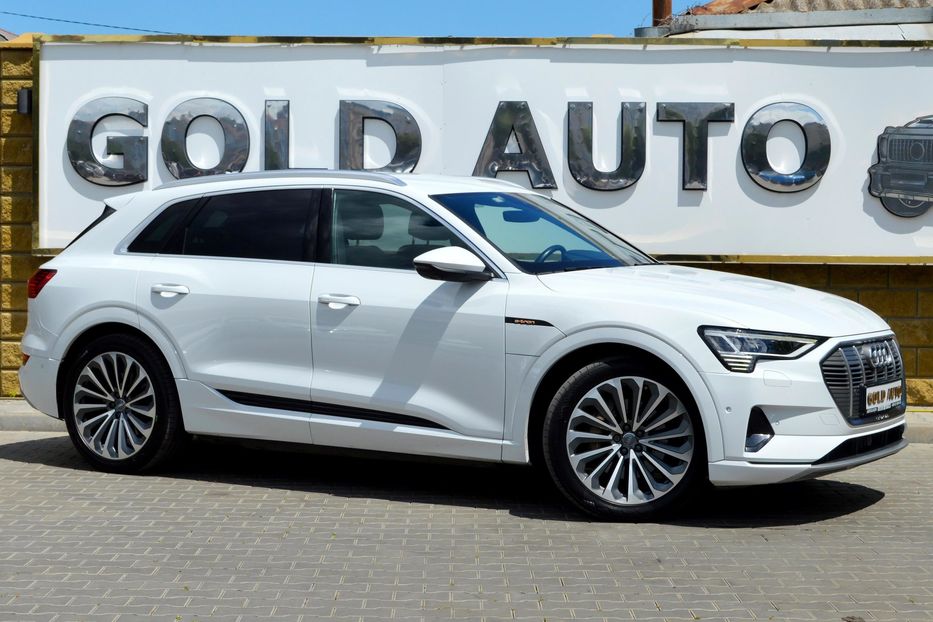 Продам Audi E-Tron 55 Quattro 2019 года в Одессе