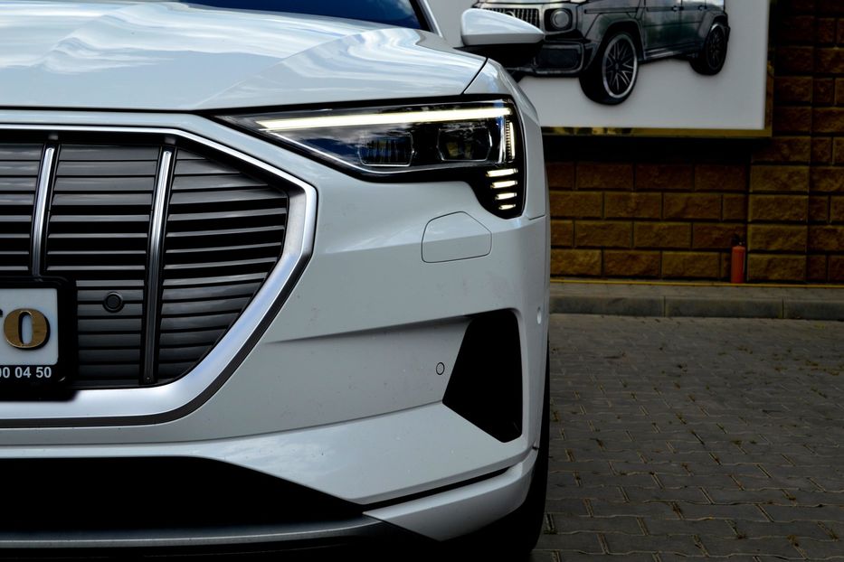 Продам Audi E-Tron 55 Quattro 2019 года в Одессе