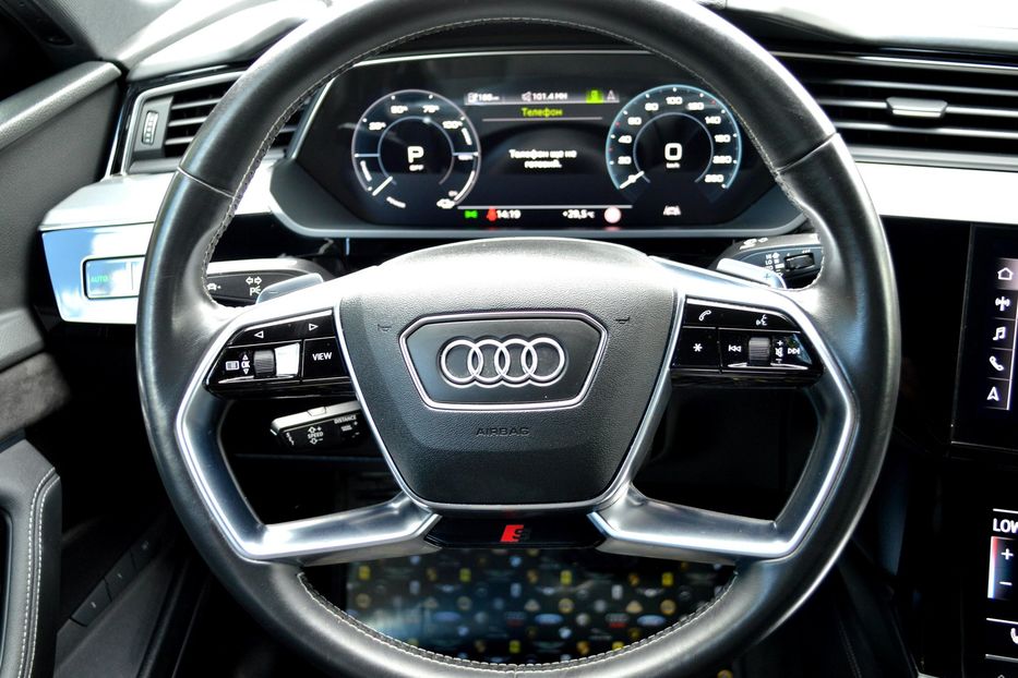 Продам Audi E-Tron 55 Quattro 2019 года в Одессе