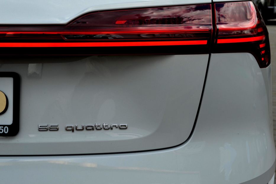 Продам Audi E-Tron 55 Quattro 2019 года в Одессе