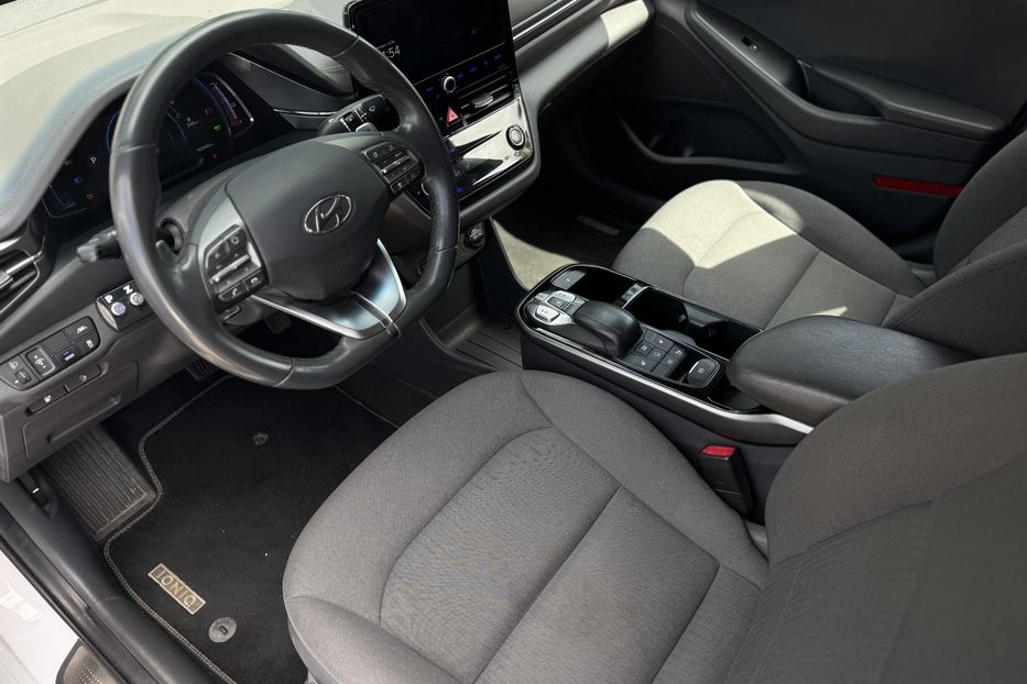 Продам Hyundai Ioniq 38 kWh (COMIS) 2020 года в г. Умань, Черкасская область