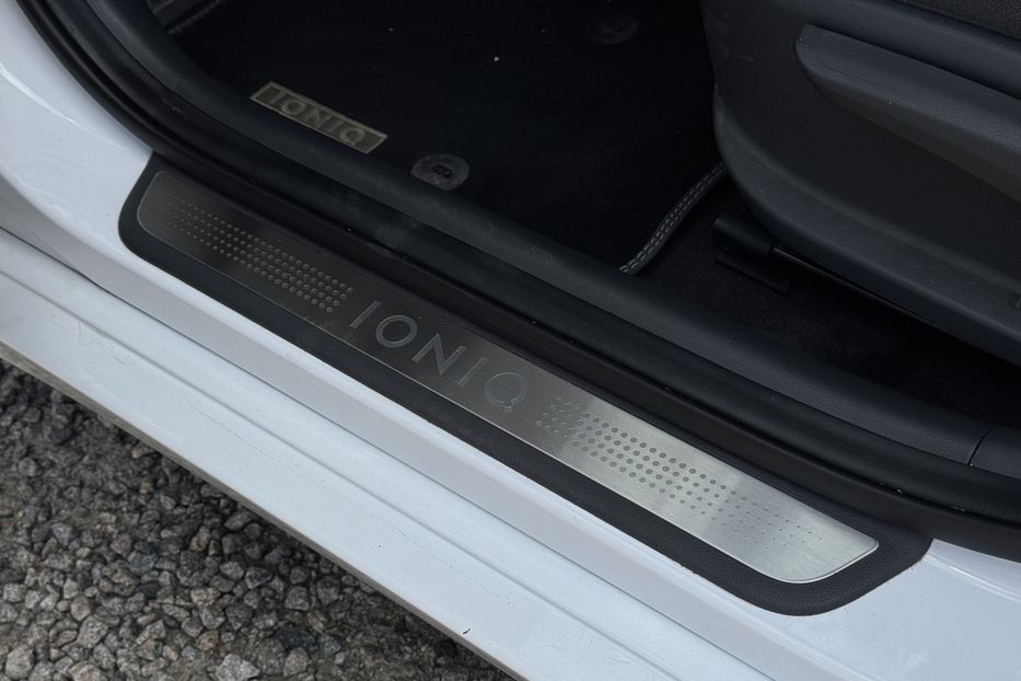 Продам Hyundai Ioniq 38 kWh (COMIS) 2020 года в г. Умань, Черкасская область