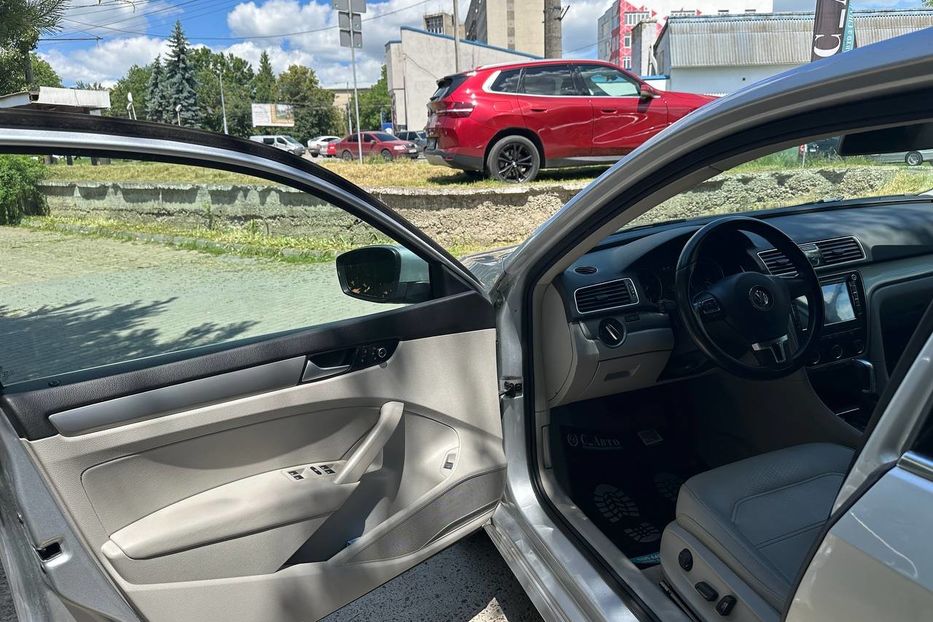 Продам Volkswagen Passat B7 2015 года в Черновцах