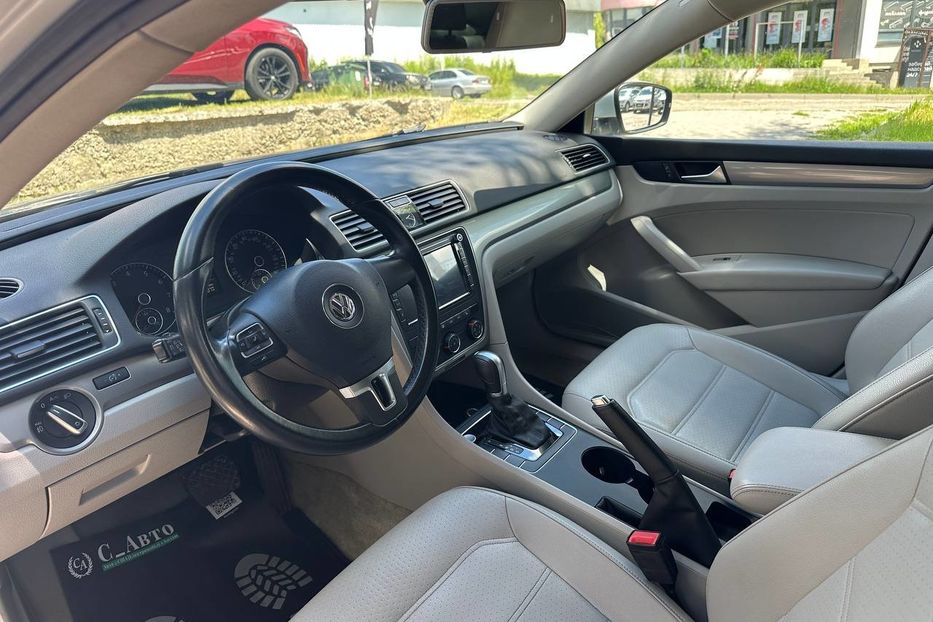 Продам Volkswagen Passat B7 2015 года в Черновцах