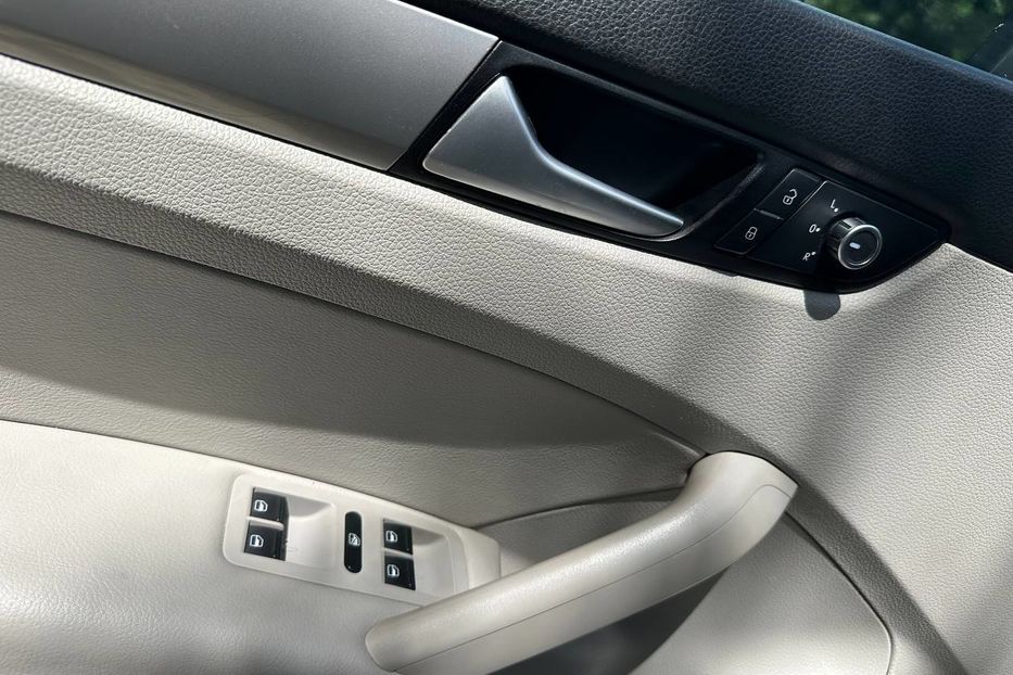 Продам Volkswagen Passat B7 2015 года в Черновцах