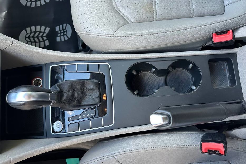 Продам Volkswagen Passat B7 2015 года в Черновцах