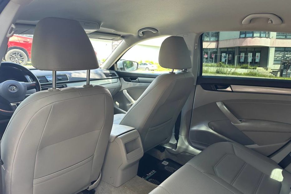 Продам Volkswagen Passat B7 2015 года в Черновцах