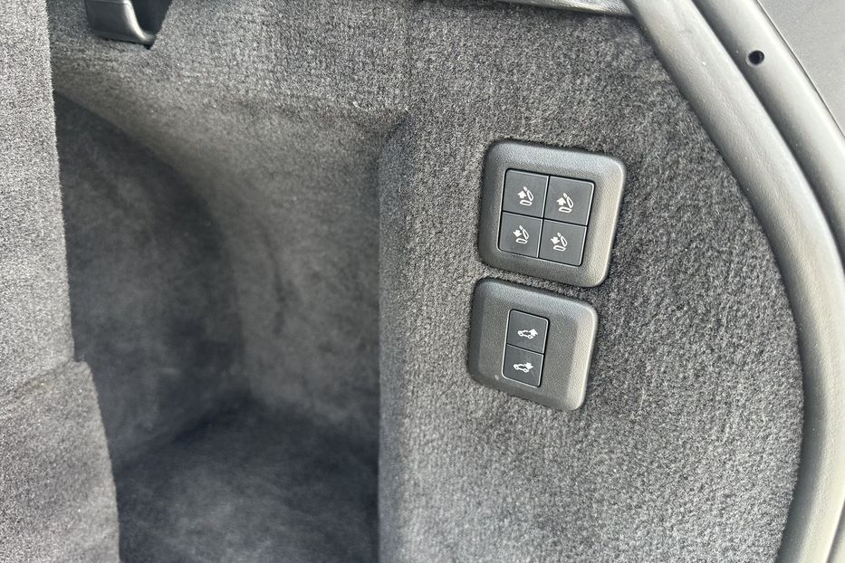 Продам Land Rover Range Rover Sport HSE 2018 года в Киеве