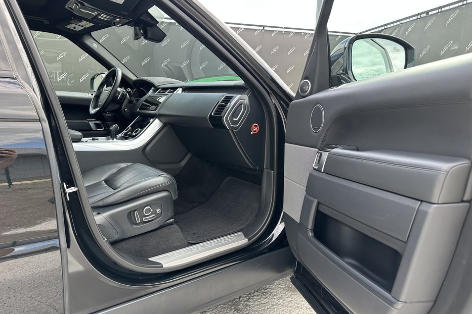 Продам Land Rover Range Rover Sport HSE 2018 года в Киеве