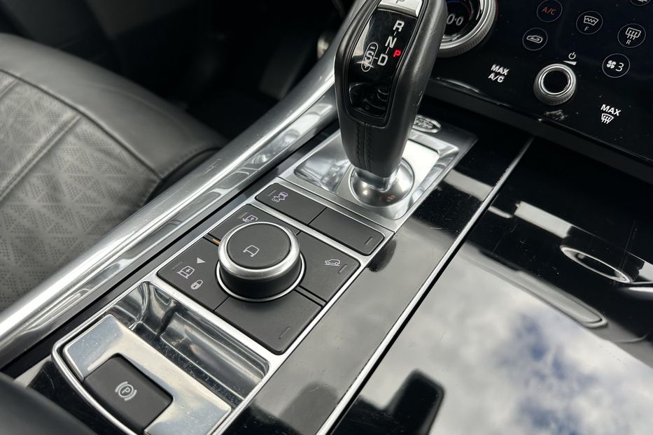 Продам Land Rover Range Rover Sport HSE 2018 года в Киеве