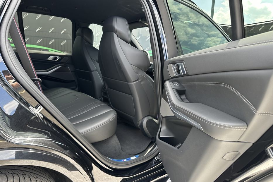 Продам BMW X5 Xdrive 30d M-paket 2025 года в Киеве
