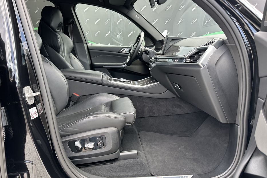 Продам BMW X5 Xdrive 30d M-paket 2025 года в Киеве