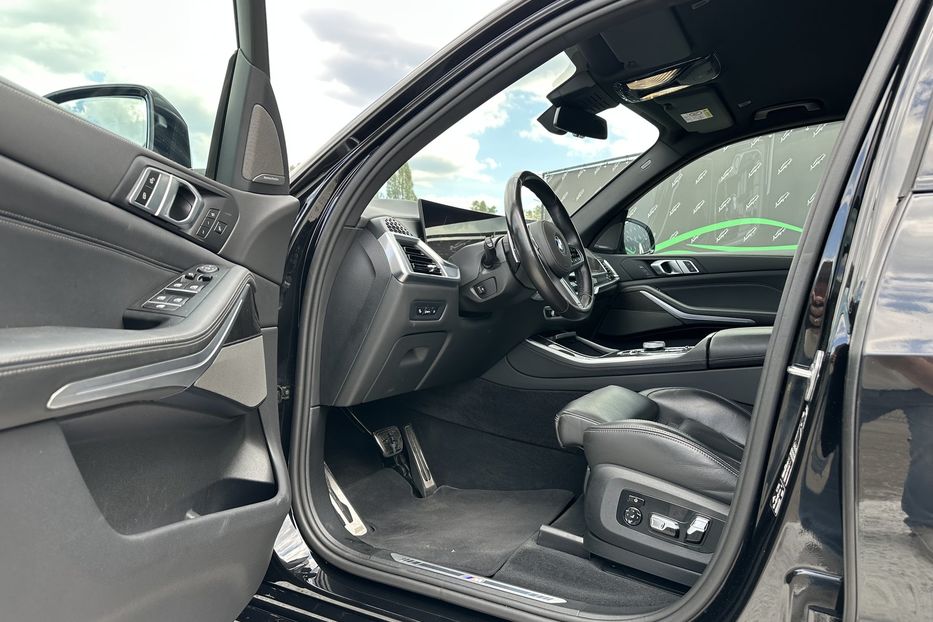 Продам BMW X5 Xdrive 30d M-paket 2025 года в Киеве