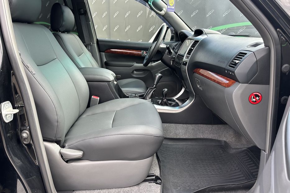 Продам Toyota Land Cruiser Prado 2008 года в Киеве