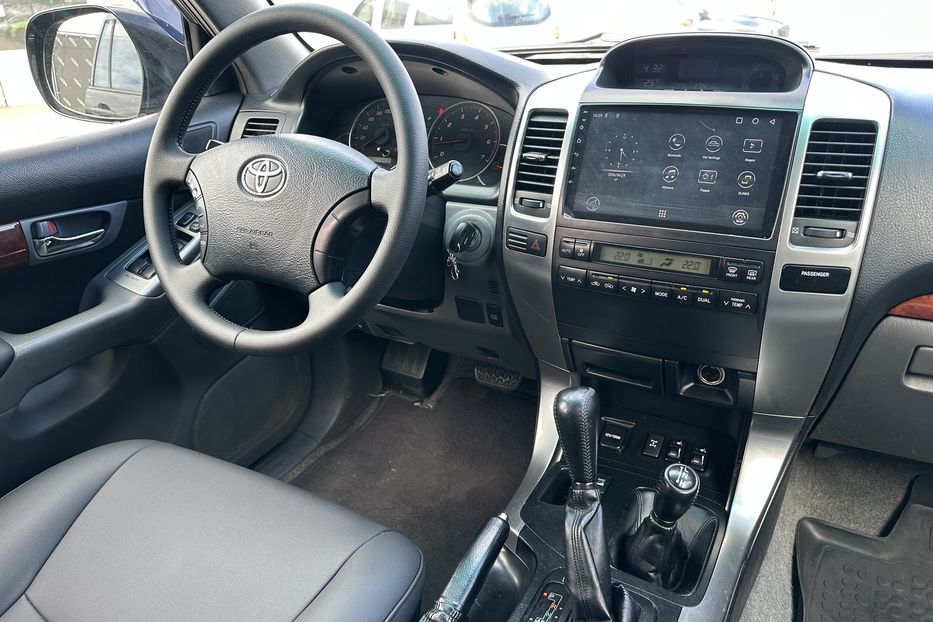 Продам Toyota Land Cruiser Prado 2008 года в Киеве