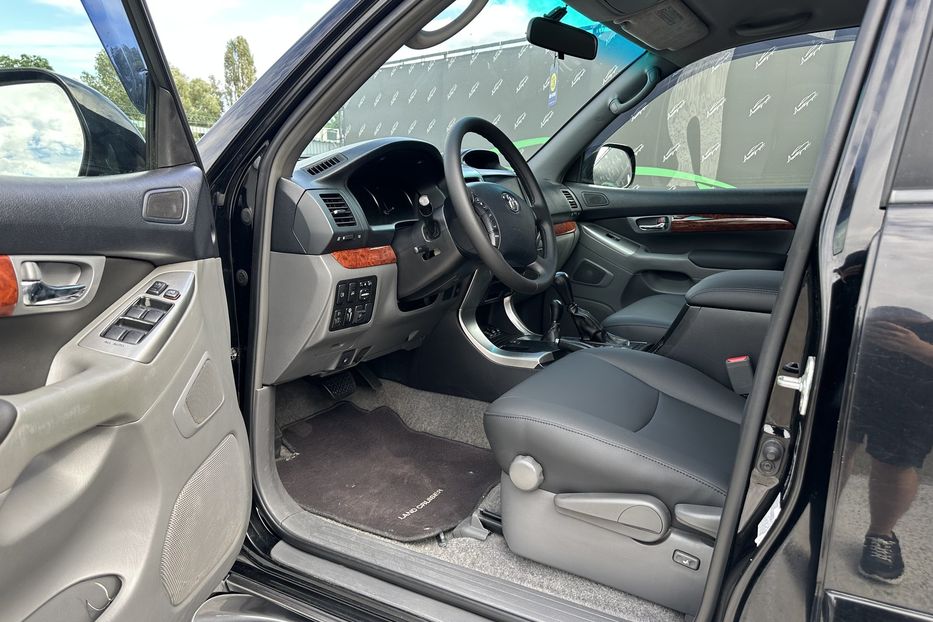 Продам Toyota Land Cruiser Prado 2008 года в Киеве