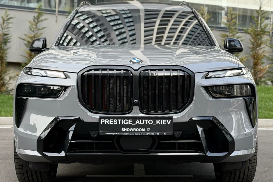 Продам BMW X7 40d 2024 года в Киеве