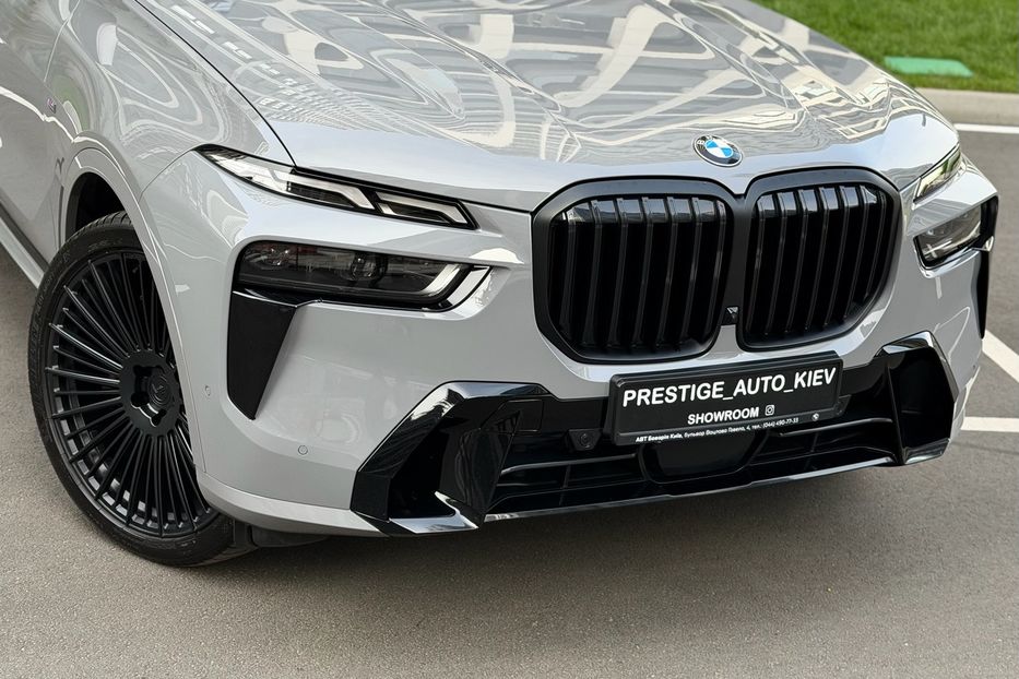 Продам BMW X7 40d 2024 года в Киеве