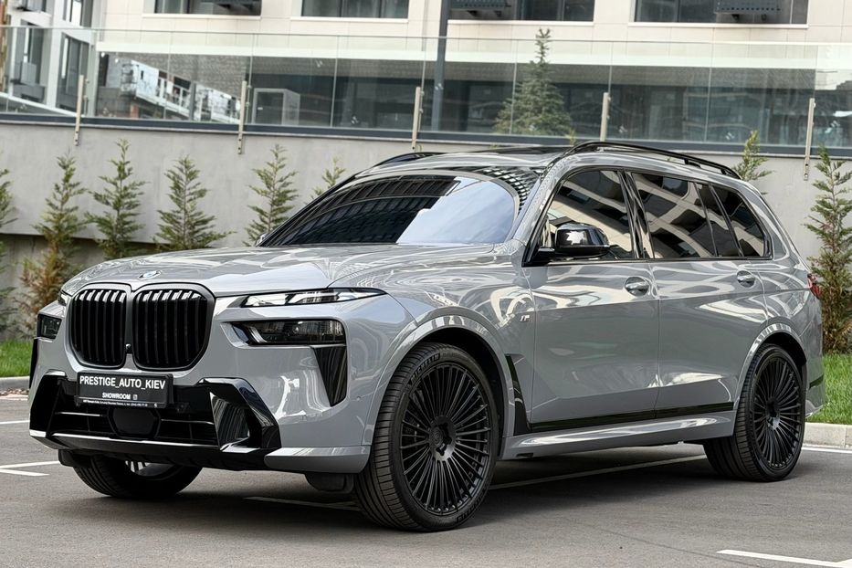 Продам BMW X7 40d 2024 года в Киеве