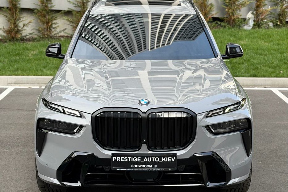 Продам BMW X7 40d 2024 года в Киеве