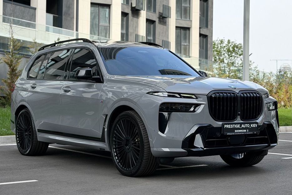 Продам BMW X7 40d 2024 года в Киеве
