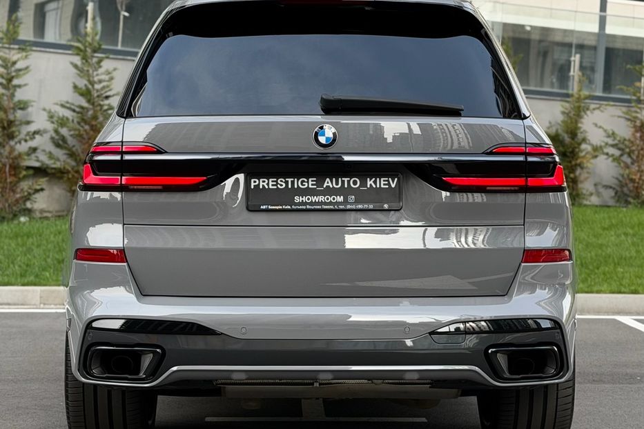 Продам BMW X7 40d 2024 года в Киеве