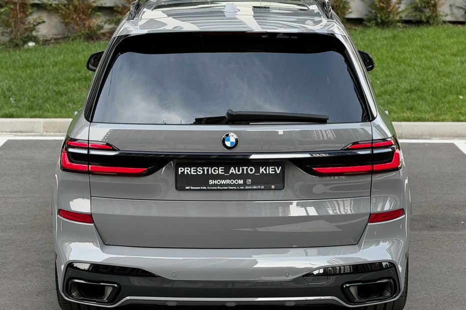 Продам BMW X7 40d 2024 года в Киеве