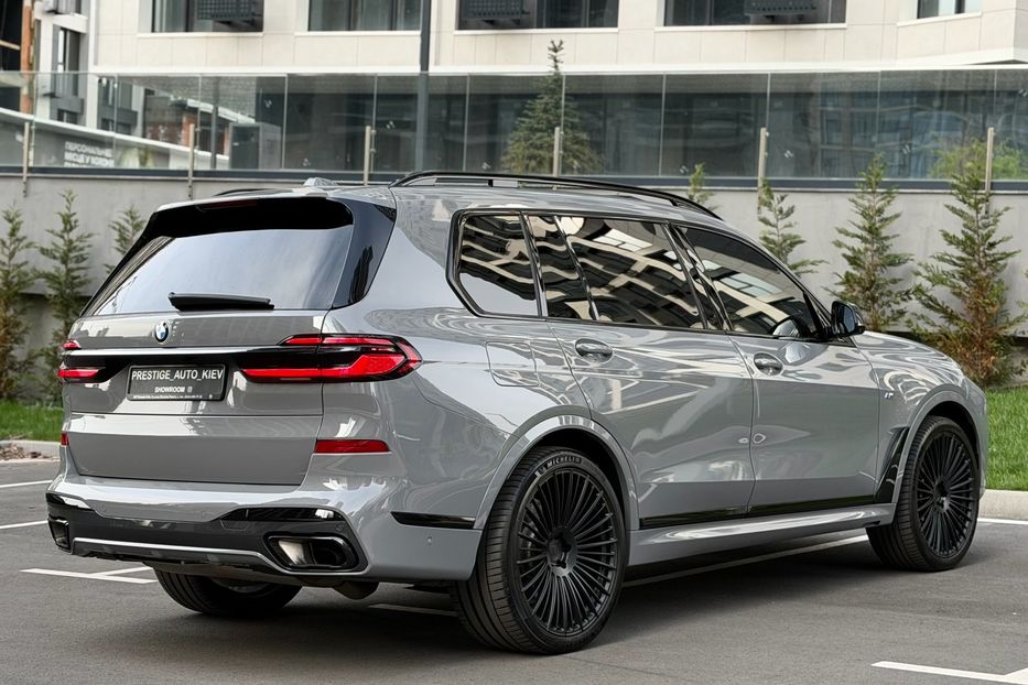 Продам BMW X7 40d 2024 года в Киеве