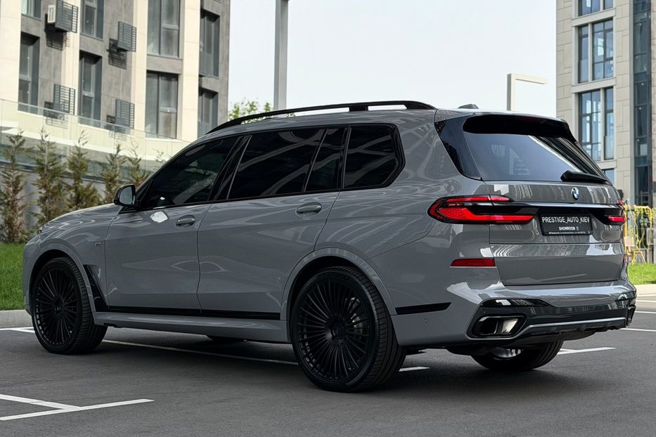 Продам BMW X7 40d 2024 года в Киеве
