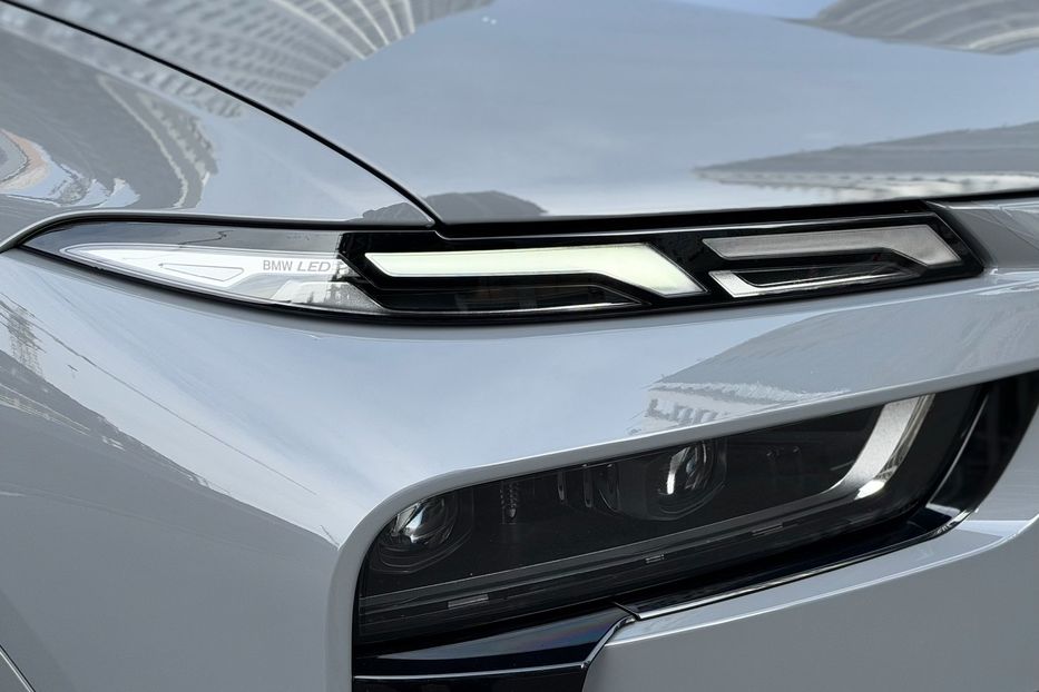 Продам BMW X7 40d 2024 года в Киеве
