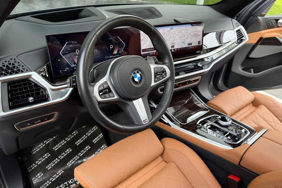 Продам BMW X7 40d 2024 года в Киеве