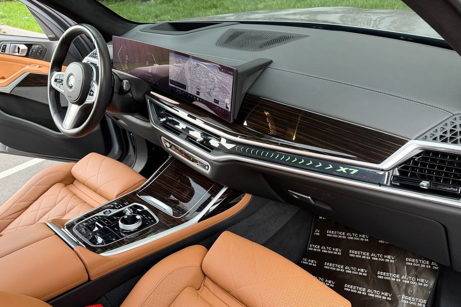 Продам BMW X7 40d 2024 года в Киеве