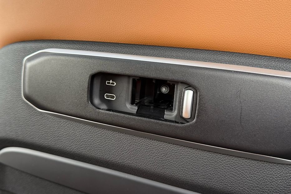 Продам BMW X7 40d 2024 года в Киеве